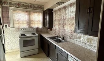 2017 M St, Bedford, IN 47421