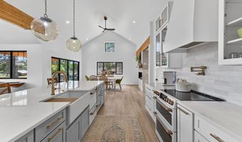 800 N Main St, Cascade, ID 83611