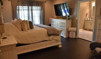 8034 Clearwater Ct, Plainfield, IN 46168