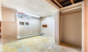 44 Sixth St, Auburn, ME 04210