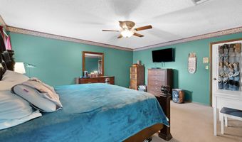 520 Kimberly Dr, Albertville, AL 35950