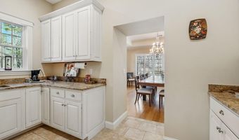1026 Essex St, Bangor, ME 04401