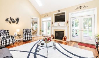 1403 River Pointe Dr, Albany, GA 31701