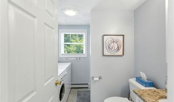 54 Novelty Rd, Warwick, RI 02889