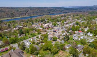 38 Elm St, Charlestown, NH 03603