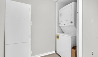 1223 N QUINN St, Arlington, VA 22209