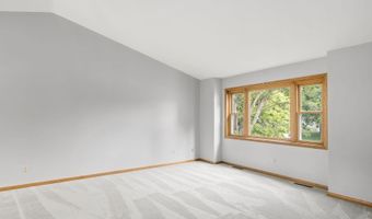 14806 Hallmark Dr, Apple Valley, MN 55124