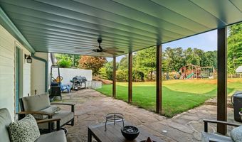 1948 Seymour Dr NW, Acworth, GA 30101