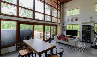 904 NW Oxford Gate, Bentonville, AR 72712