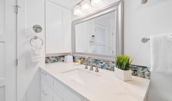 201 Ohua Ave T2-3604, Honolulu, HI 96815