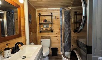 12 Beech Ridge Dr, Abbot, ME 04406