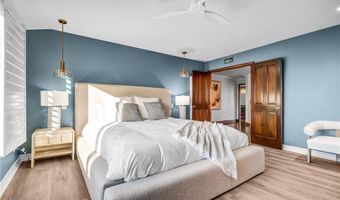 5215 E Rolling Hills Dr, Anaheim, CA 92807