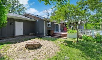 806 Hollyridge Dr, Ballwin, MO 63011