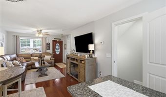 100 Woodlawn Ave 3, North Providence, RI 02904