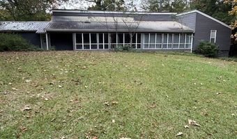 329 S Pine Lake Dr, Batesville, MS 38606