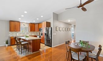 214 Kauhaa St, Kihei, HI 96753