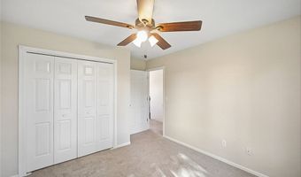 2205 Country Cove Ln, Altoona, IA 50009