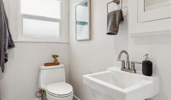 1827 Santa Clara Ave, Alameda, CA 94501