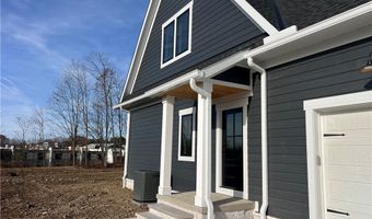 855 Club Dr W, Aurora, OH 44202