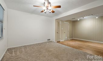 10 Botany View Ct, Asheville, NC 28805