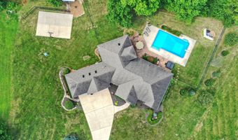 5695 N London Rd, Fairland, IN 46126
