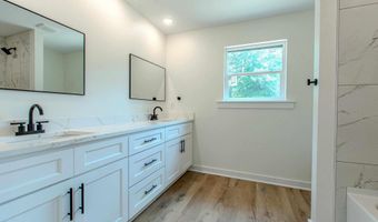 430 Main St, Bauxite, AR 72011