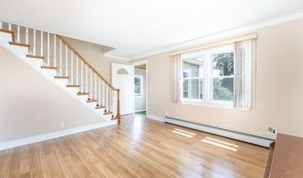 404 Soundview Ave, Bridgeport, CT 06606