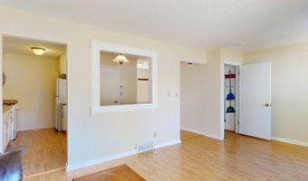 721 Meadow Pl, Ames, IA 50010