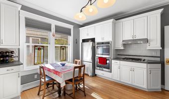 412 11th St NW, Albuquerque, NM 87102