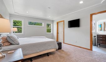 2744 W COMMONWEALTH Ct, Appleton, WI 54914