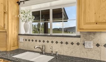 244 BLACK MOUNTAIN Ln, Alpine, WY 83128