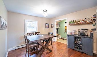 397 Ethan Allen Pkwy, Burlington, VT 05408