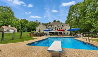 54 Pasture Rd, Auburn, NH 03032