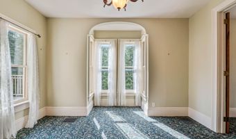 1614 Center St, Des Moines, IA 50314