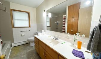 1225 Irving St, Alexandria, MN 56308