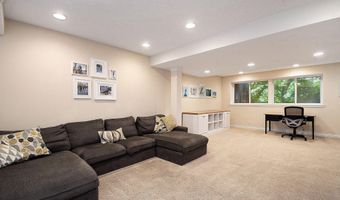 5404 Hartfield Ct SE, Ada, MI 49301