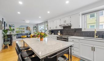 94 Rawson Rd 94, Arlington, MA 02474