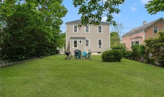 53 Warner St, Newport, RI 02840