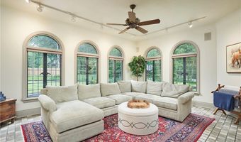 47 S Wheaton Rd, Akron, OH 44313
