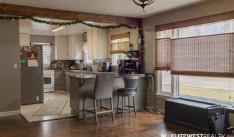 30 N Division St, Cowley, WY 82420