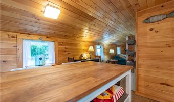 76 Long Meadow Dr, Glocester, RI 02814