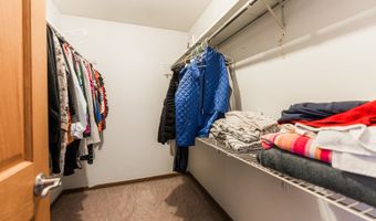 1205 N Scarlet Dr, Addison, IL 60101