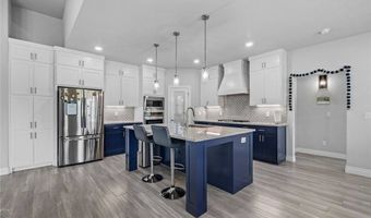 1010 Huntleigh Dr, Bentonville, AR 72713