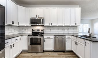 2618 Big Bear Ln, Indianapolis, IN 46217