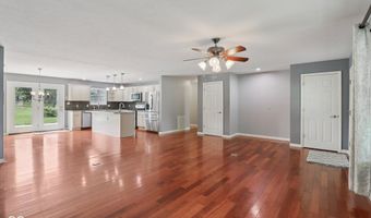 151 South St, Southport, IN 46227