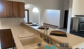 802 Fountain Dr, Carlsbad, NM 88220