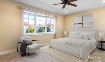 38 Chantilly Dr, Asheville, NC 28804