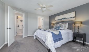4955 N Bitterbrush Dr, Boise, ID 83703