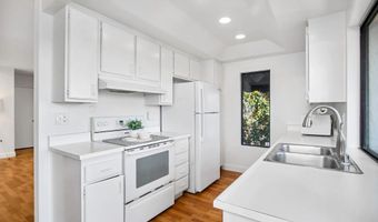 13735 Mango Dr, Del Mar, CA 92014