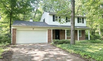 7325 Sheffield Dr SE, Ada, MI 49301